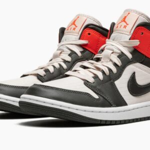 Air Jordan 1 Mid Light Orewood Brown