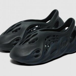 YEEZY FOAM RUNNERS ONYX